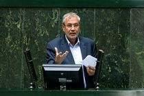  پاشیدن پول نمی‌تواند همچون اشتغال مشکل فقر را حل کند