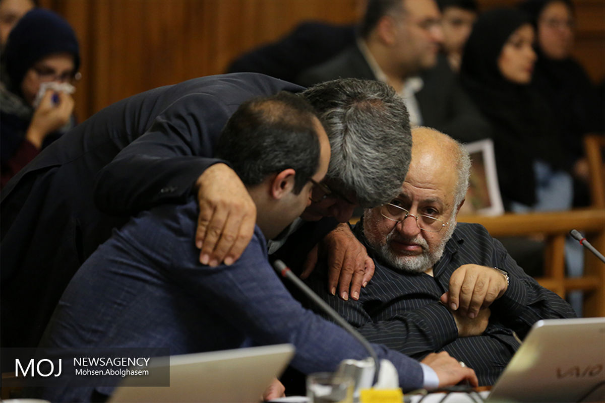 هشتاد و یکمین جلسه شورای شهر با حضور شهردار تهران