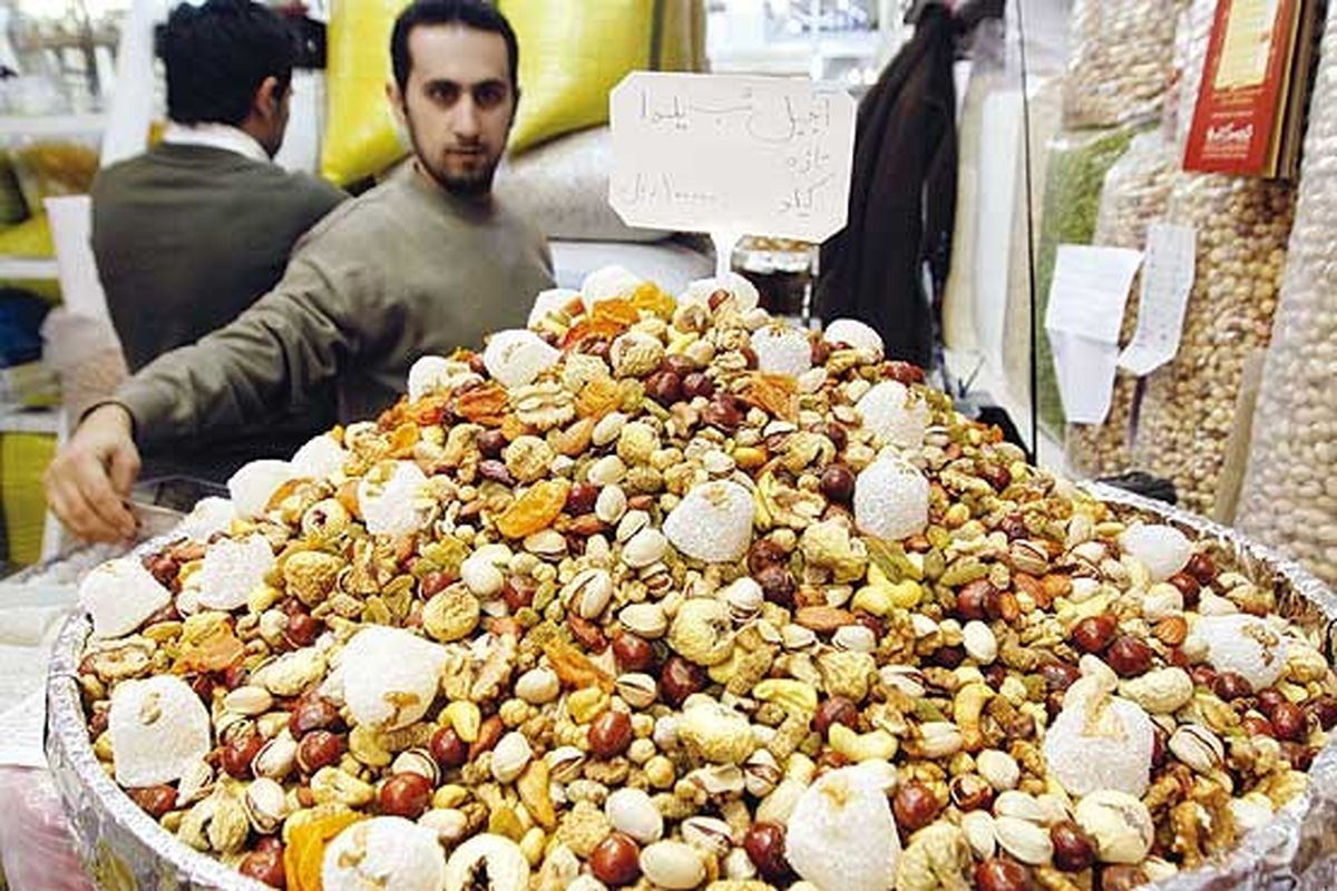 اصفهان- نظارت بر بازار شب یلدا
