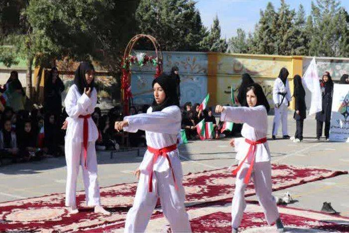 آموزش