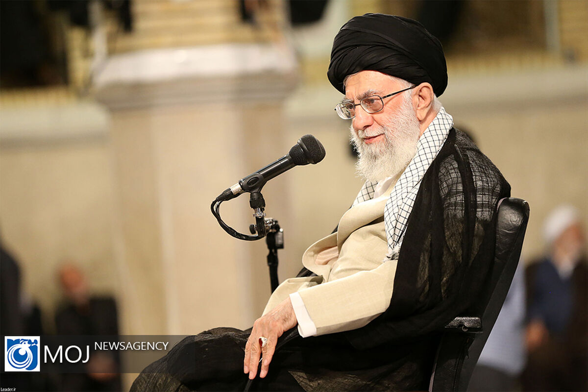دیدار جمعی از استادان، نخبگان و پژوهشگران با مقام معظم رهبری