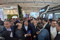 بازدید دکتر پزشکیان از غرفه هلدینگ خلیج فارس در نمایشگاه نفت، گاز و پتروشیمی