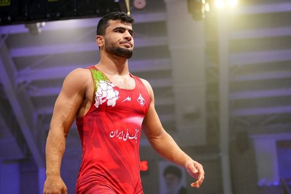 علیرضا مهمدی به نیمه‌نهایی کشتی فرنگی قهرمانی جهان رسید