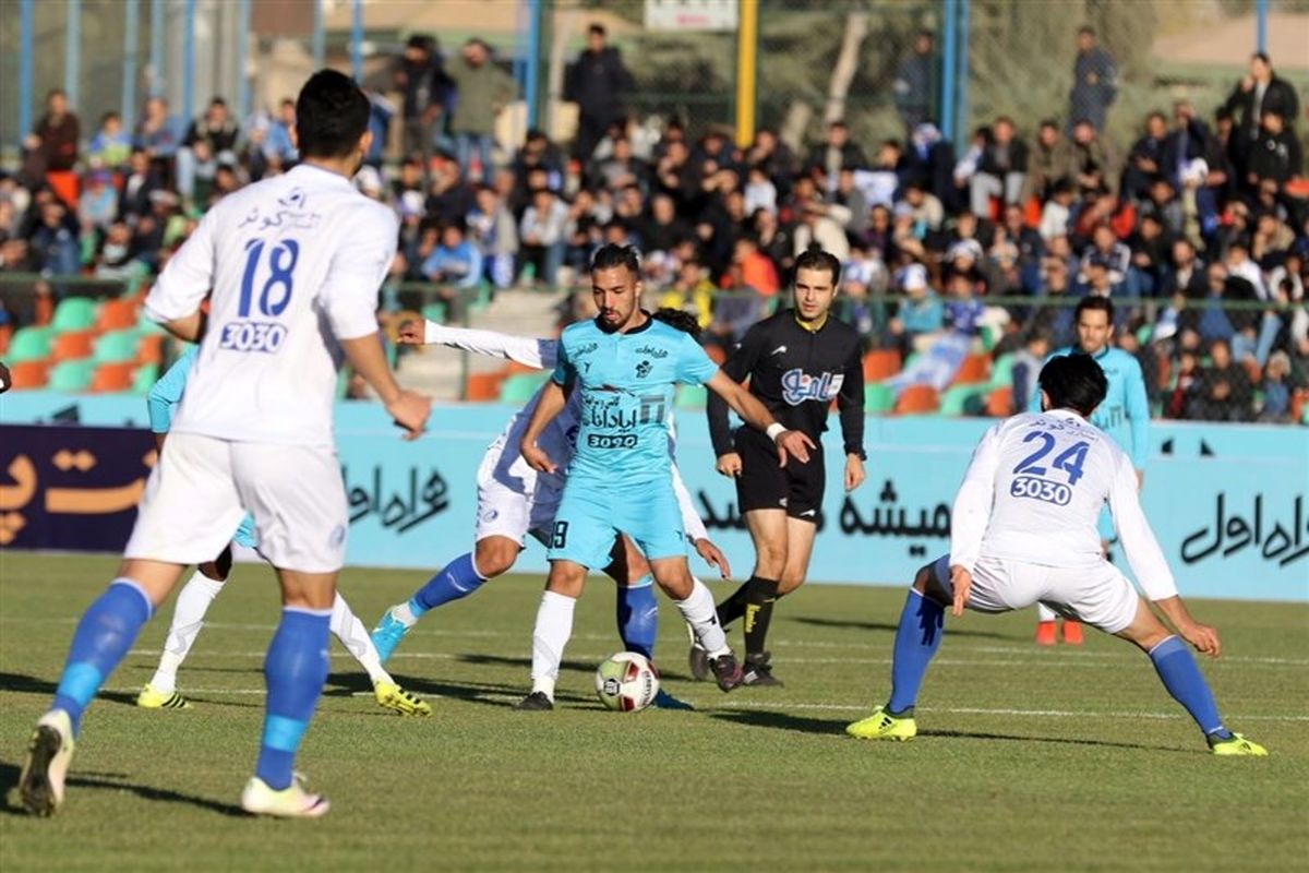 استقلال و پیکان