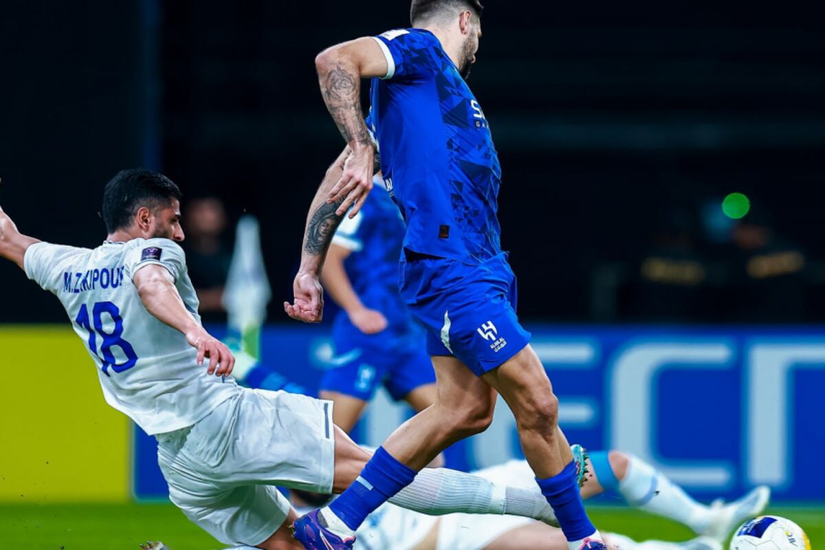 استقلال الهلال