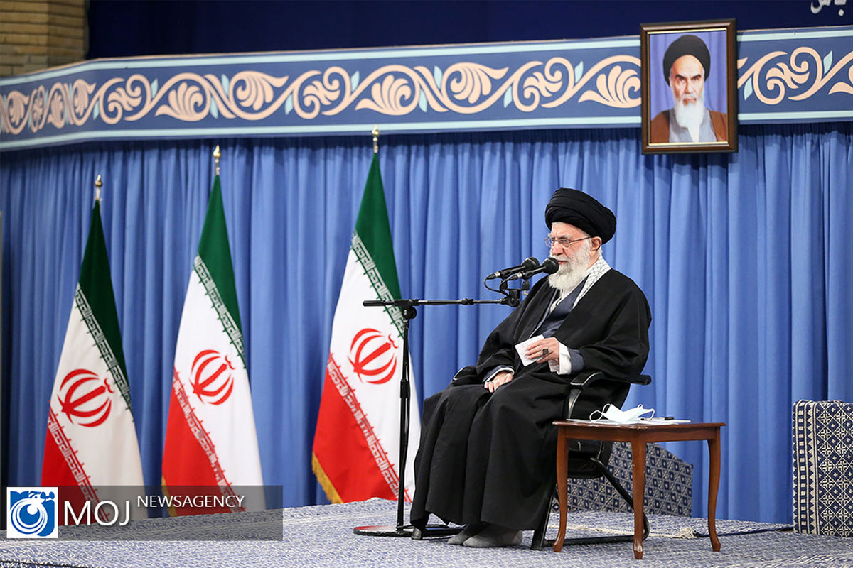 دیدار فرماندهان و کارکنان نیروی هوایی ارتش با رهبر انقلاب