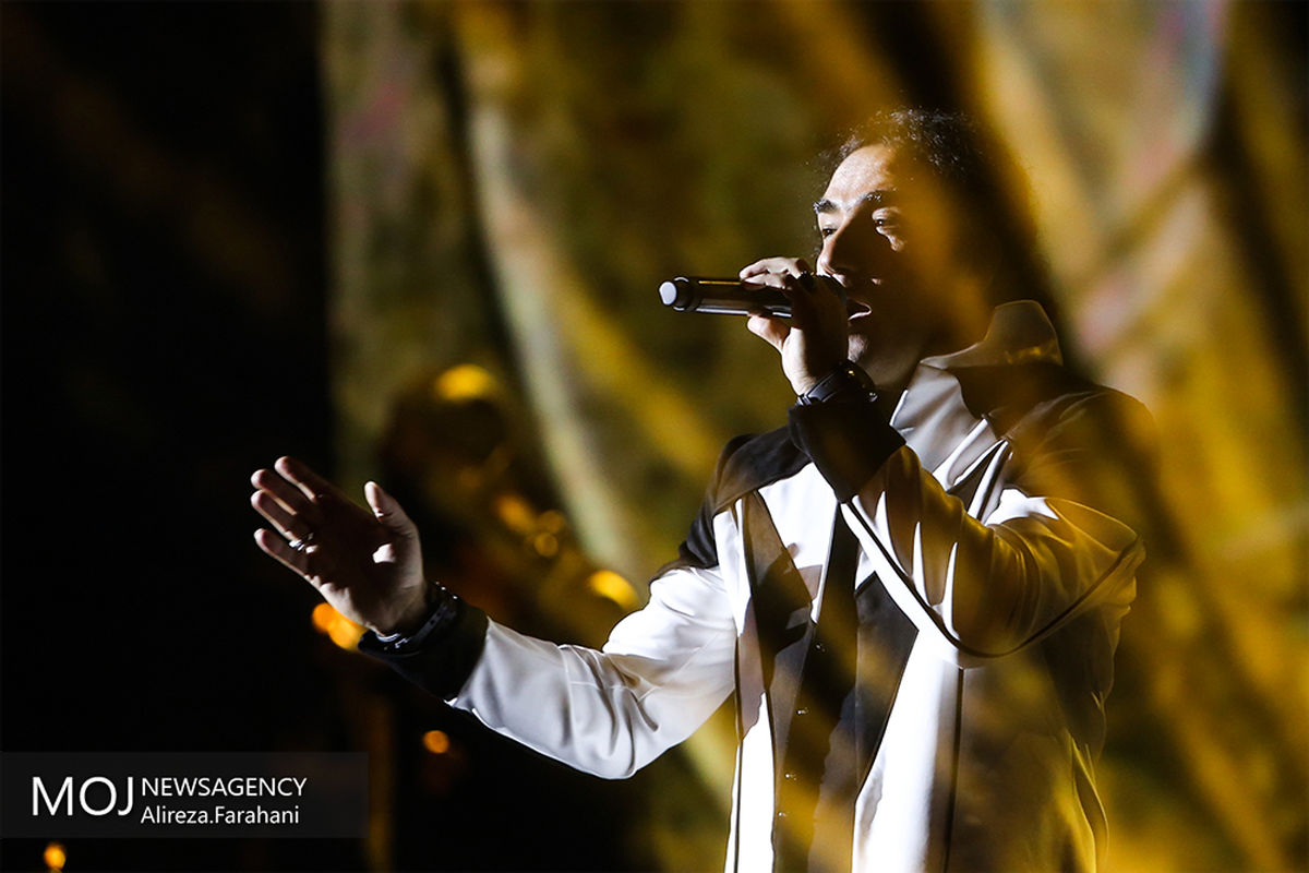 کنسرت ۲۰ سال با رضا یزدانی