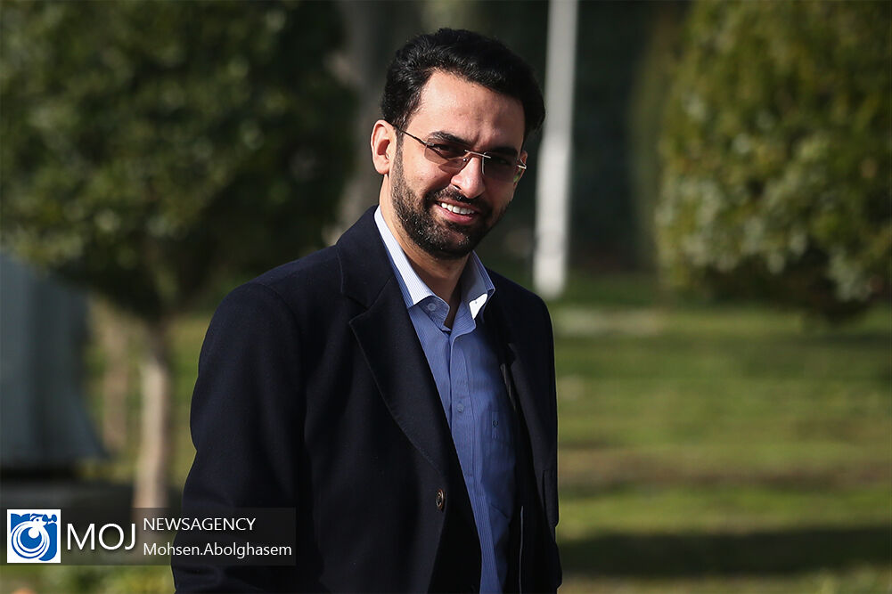 رئیس جمهور دستور دادند همه سامانه ‌های مجازی دانشگاه آزاد رایگان باشد