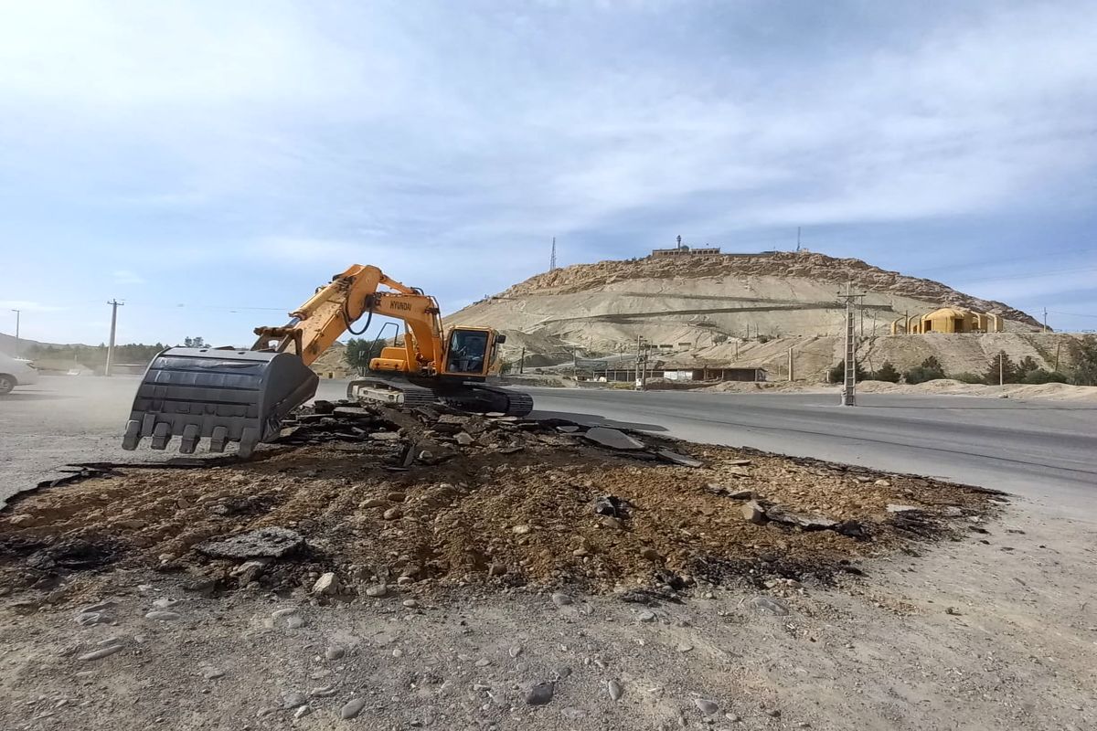  احداث میدان