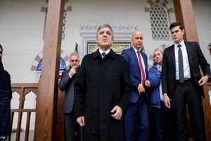 ابهامات موجود در حکم مصونیت به عوامل غیرنظامی نگرانی هایی ایجاد می کند