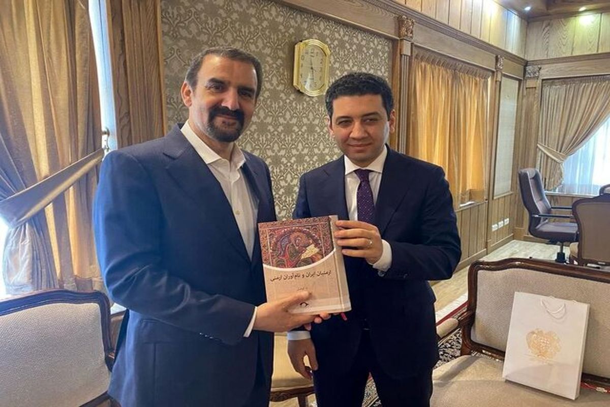 معاون سیاسی دفتر رئیس جمهور