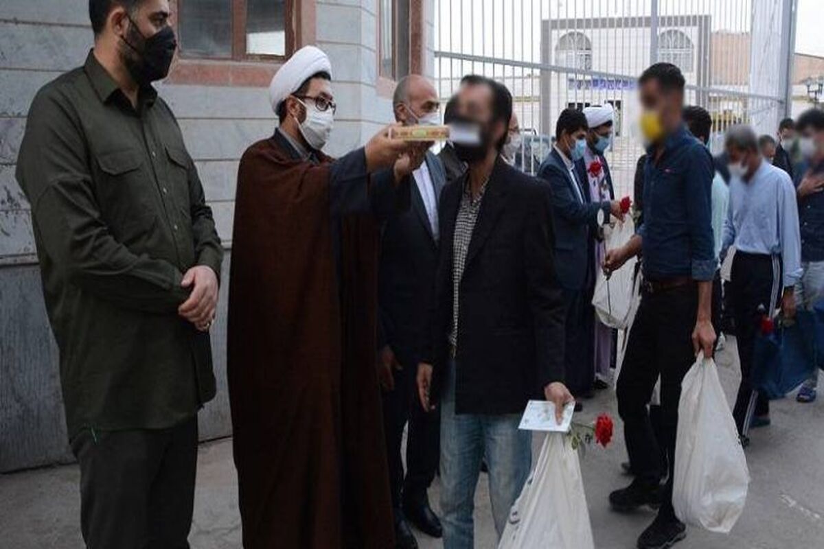 ازاد شدن زندانی