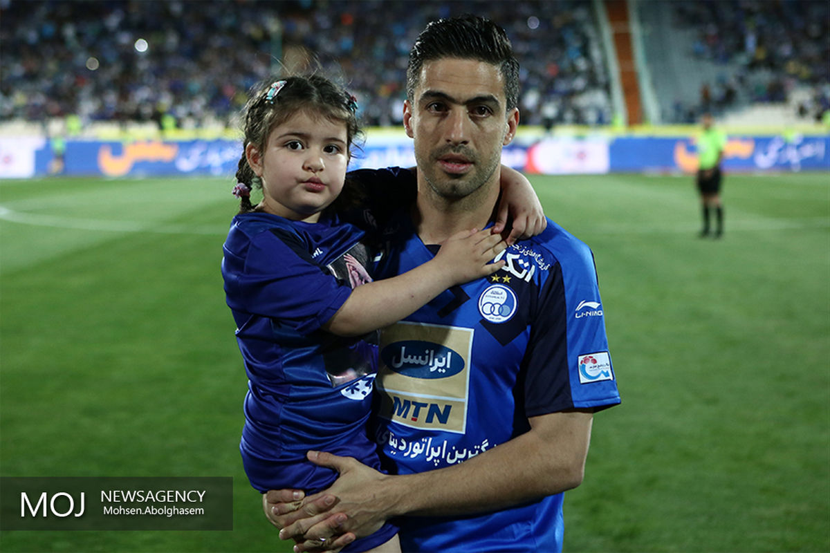 خداحافظی خسرو حیدری از دنیای فوتبال 