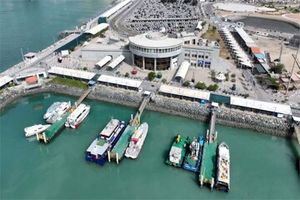 افزایش ۱۰ درصدی تخلیه و بارگیری کالا در بنادر قشم