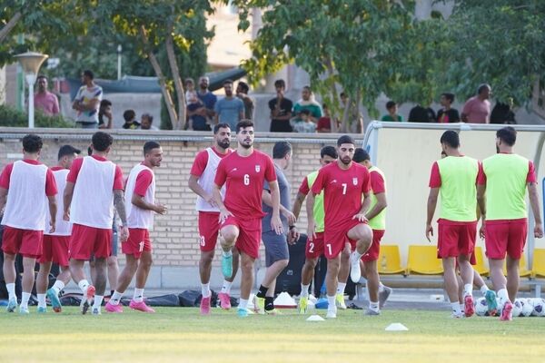 تیم ملی فوتبال ایران در تاشکند پس از دیدار با تاجیکستان تمرینات را از سرگرفت