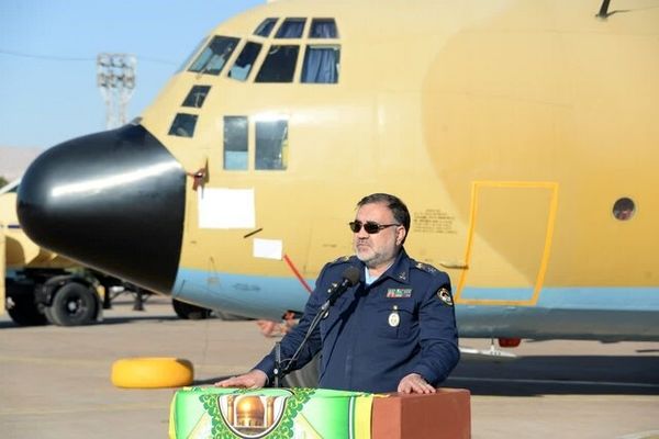 فرمانده نیروی هوایی ارتش از پایگاه شکاری وحدتی دزفول بازدید کرد