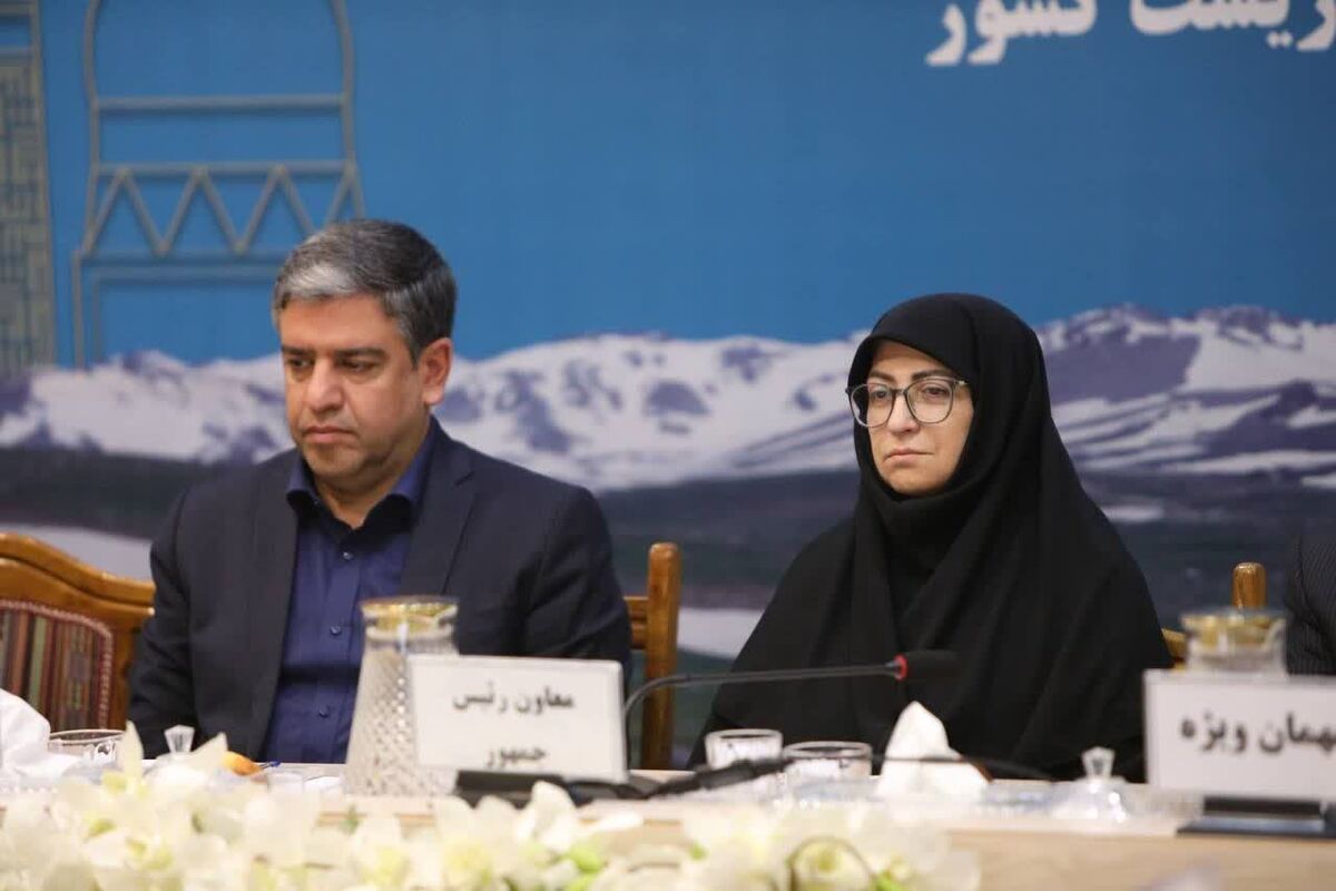 استاندار اردبیل در جلسه شورای اداری 