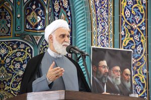 ایران با تکیه بر توان داخلی از فشارهای دشمن عبور می‌کند