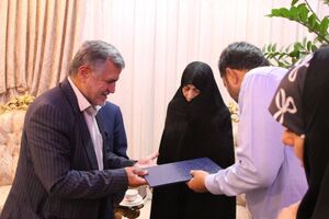 دیدار دبیرکل حزب موتلفه اسلامی با خانواده شهید علی شادمانی