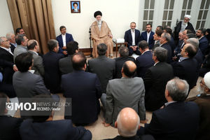 دیدار وزیر کشور و استانداران با رهبر انقلاب اسلامی 