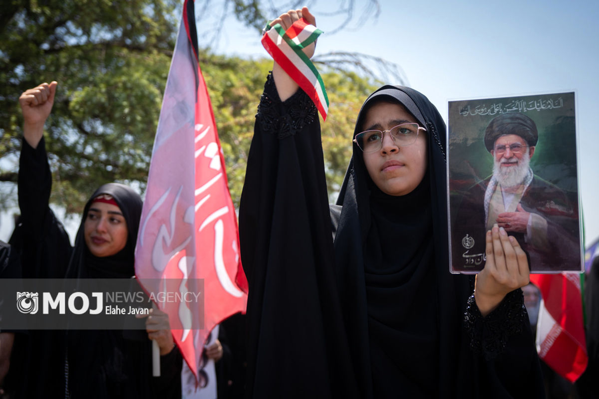 مراسم تشییع پیکر مطهر رهبر شهید انقلاب در تهران