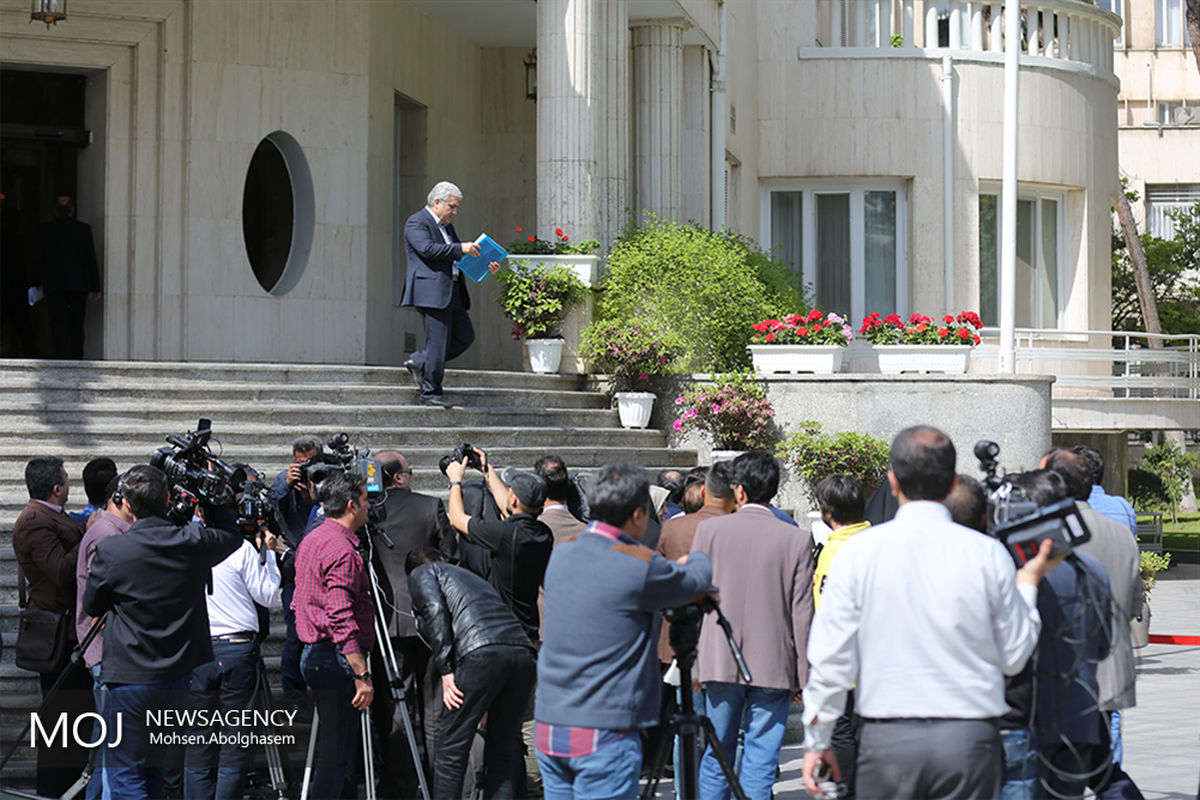 حاشیه جلسه هیات دولت