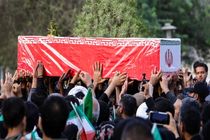 ورود پیکرهای مطهر ۱۴ شهید گمنام به بندرعباس