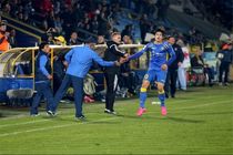 بردیف در لیگ قهرمانان روی نیمکت می‌نشیند، در لیگ برتر نه