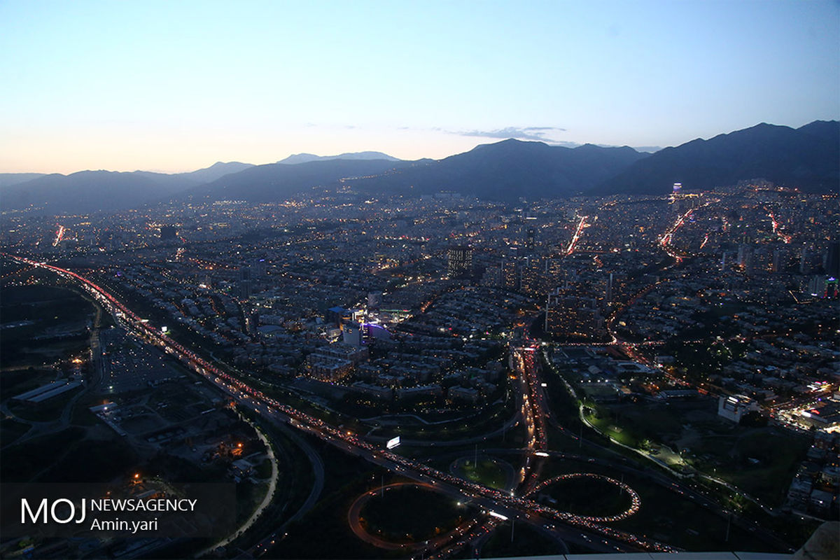 شهر تهران از فراز برج میلاد/کیفیت هوای تهران