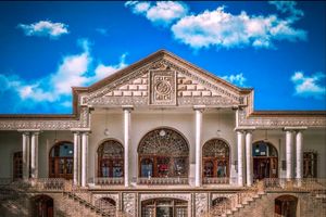 سفر به تاریخ معاصر با گشتی در موزه "قاجار" تبریز/ گنجینه‌ای از زیبایی‌های تاریخ ۱۰۰ ساله آذربایجان+فیلم و عکس