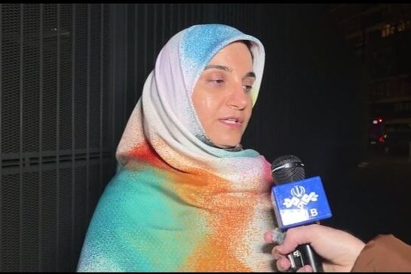بازگشت مهدیه اسفندیاری به کشور