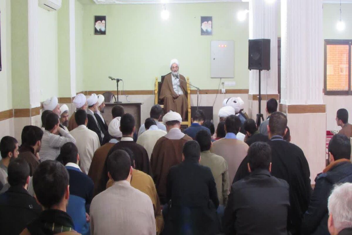 آیت الله فلاحتی در بازدید از حوزه علمیه اهل بیت(ع) آستانه اشرفیه