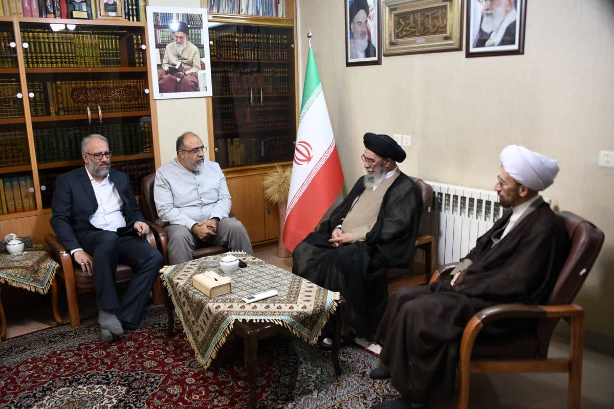 امام جمعه اصفهان