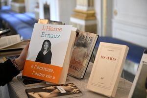 با آثار برنده نوبل ادبیات ۲۰۲۲ آشنا شوید