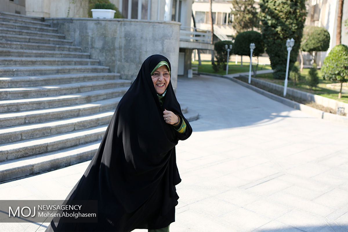 حاشیه جلسه هیات دولت - ۲۴ بهمن ۱۳۹۷/معصومه ابتکار معاون ریيس جمهور در امور زنان و خانواده