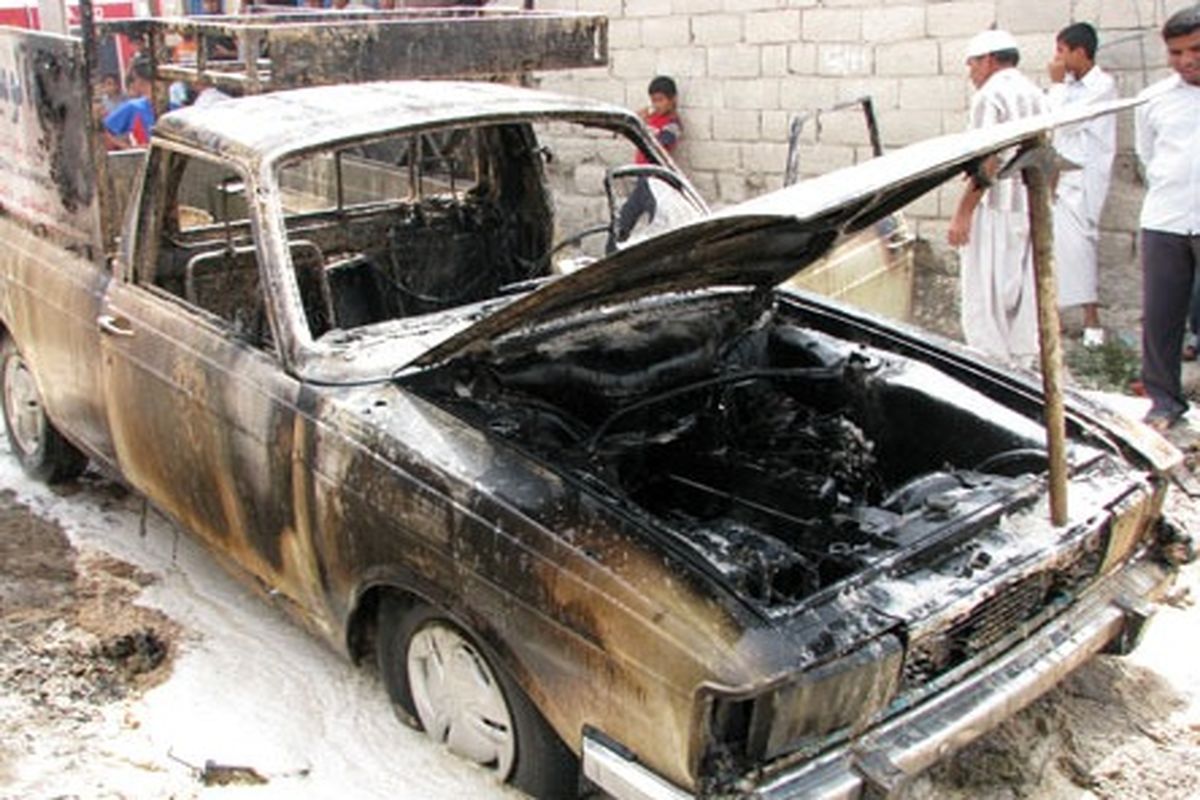 حریق وانت پیکان