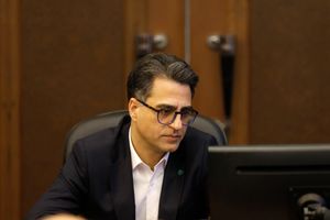 باید روند فرار سرمایه را متوقف کنیم