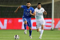 عارف آقاسی از تصمیم ترک استقلال منصرف شد