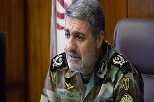 آمریکا و غرب حق زدن پادگان نظامی در اطراف ایران را ندارند