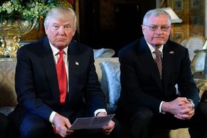 کیت کلوگ، فرستاده ویژه آمریکا در روسیه و اوکراین استعفا می‌دهد