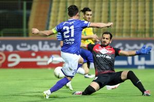 نتیجه بازی فوتبال استقلال و صنعت نفت/ استقلال با پیروزی به دربی رسید