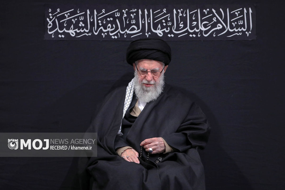 آخرین شب مراسم عزاداری شهادت حضرت فاطمه‌زهرا سلام‌الله‌علیها  با حضور رهبر انقلاب اسلامی