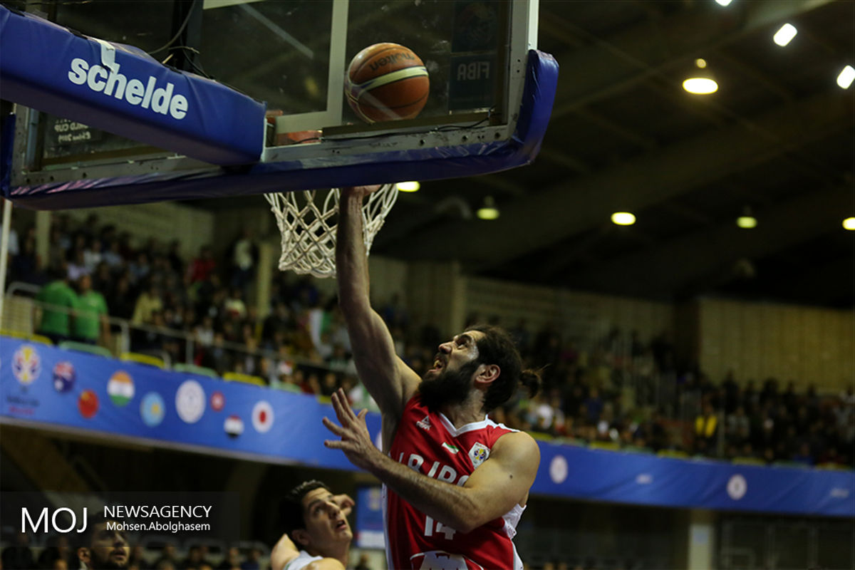 دیدار تیم های  ملی بسکتبال ایران و عراق