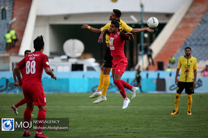 نتیجه بازی پرسپولیس و سپاهان در نیمه نخست