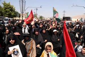 مشمولان ۱۳۸۶ برای شرکت در راهپیمایی اربعین حسینی نیاز به مجوز خروج ندارند