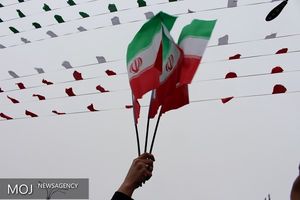 انقلاب انحصاری نیست/ عشق به نظام و رهبری حق کپی رایت ندارد