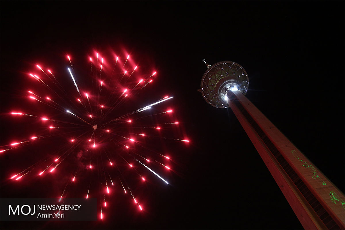 رصد هلال ماه شوال ۱۴۳۹ قمری از فراز برج میلاد تهران