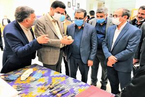 بازدید سرپرست فرمانداری ویژه کاشان از نمایشگاه آثار فاخر صنایع دستی در کاشان