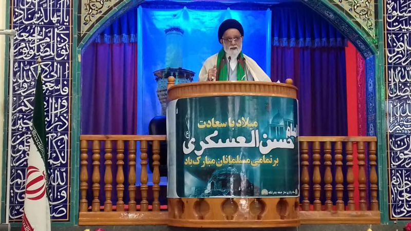 مشکل اصلی ما مجلس است/ احساسات مردم نباید از طریق مذهب مورد بازیچه قرار گیرد
