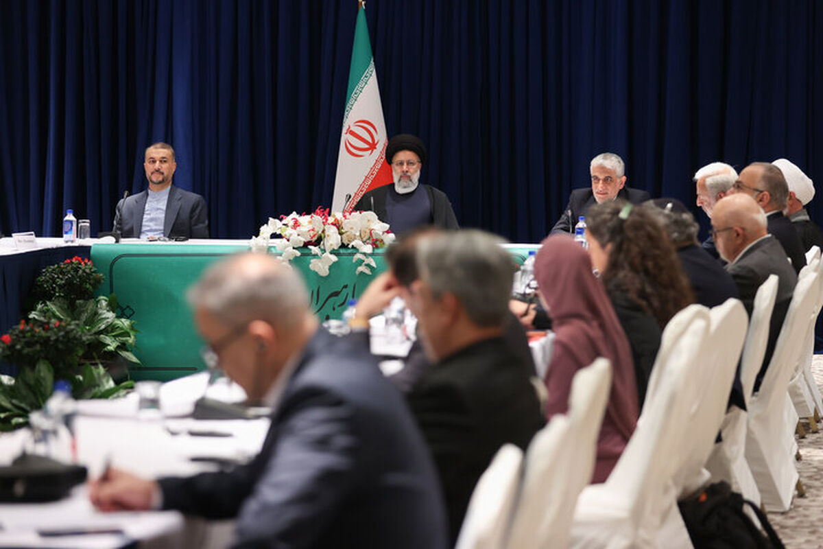 رئیس جمهوری در دیدار جمعی از رهبران ادیان الهی